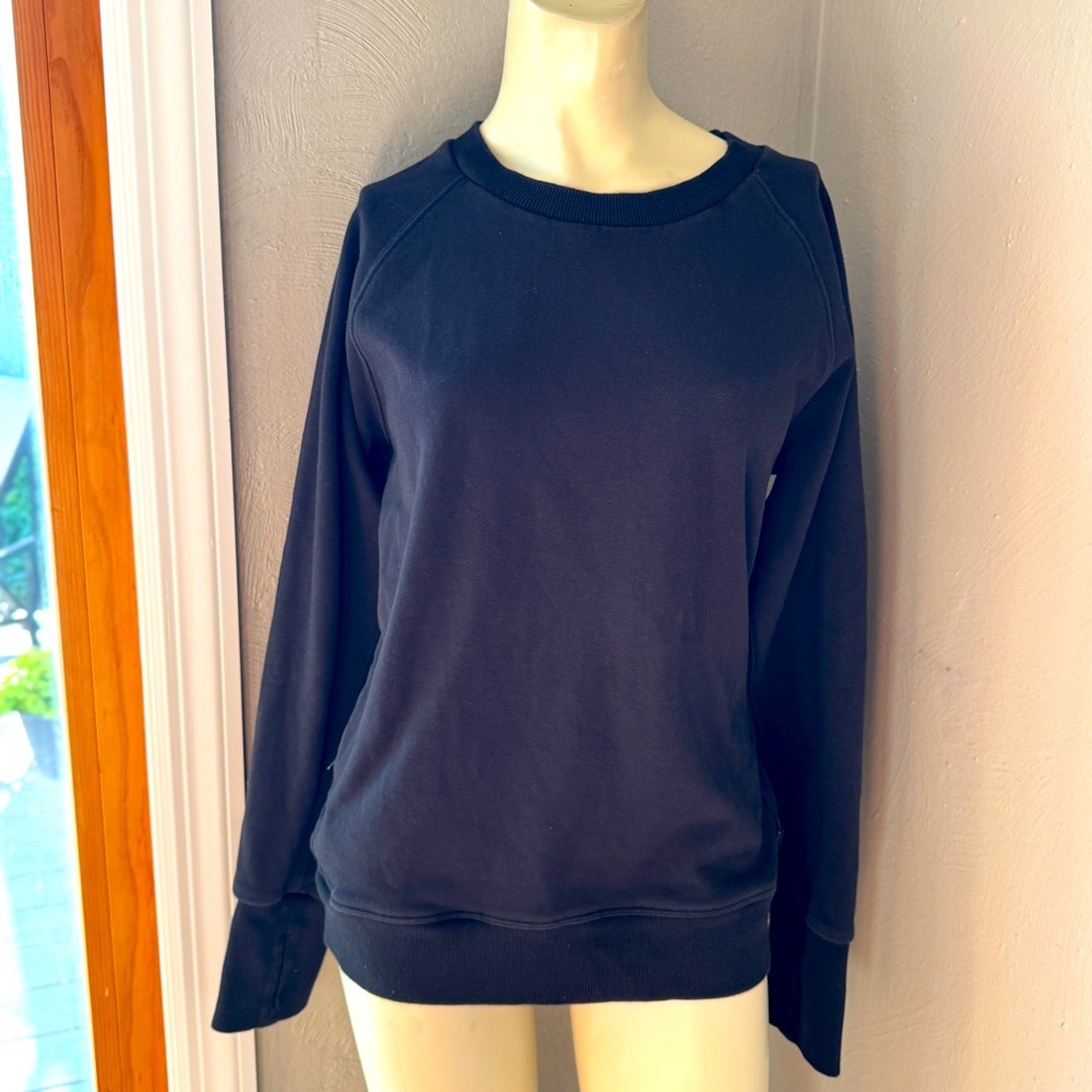 Athleta black pullover sweatshirt size med long sleeve side pocket poly/cotton